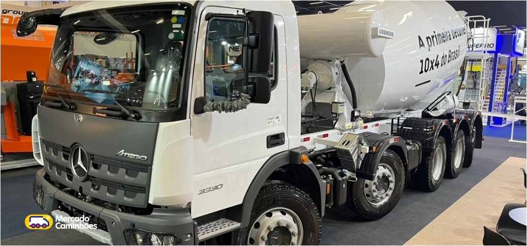 Mercedes-Benz Atego 3330 é o primeiro caminhão betoneira 10x4 do Brasil