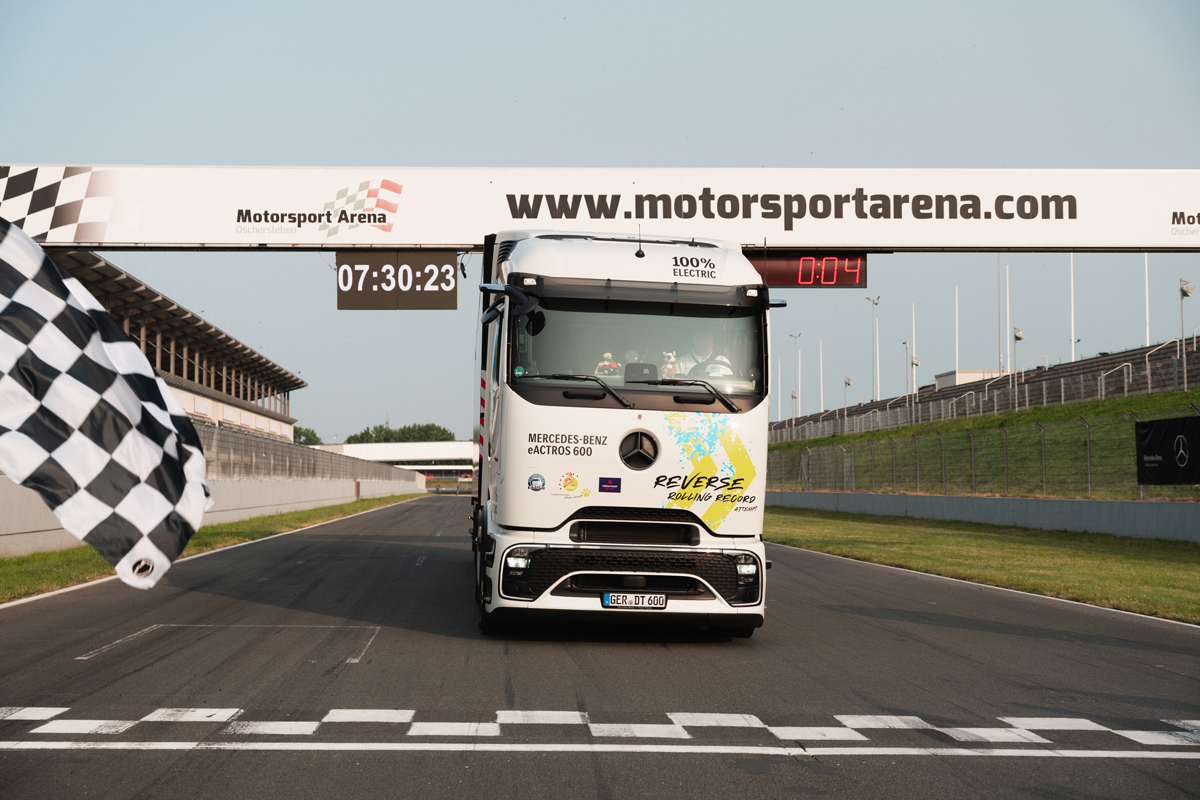 Mercedes-Benz Trucks conquista recorde mundial com caminhão elétrico eActros 600